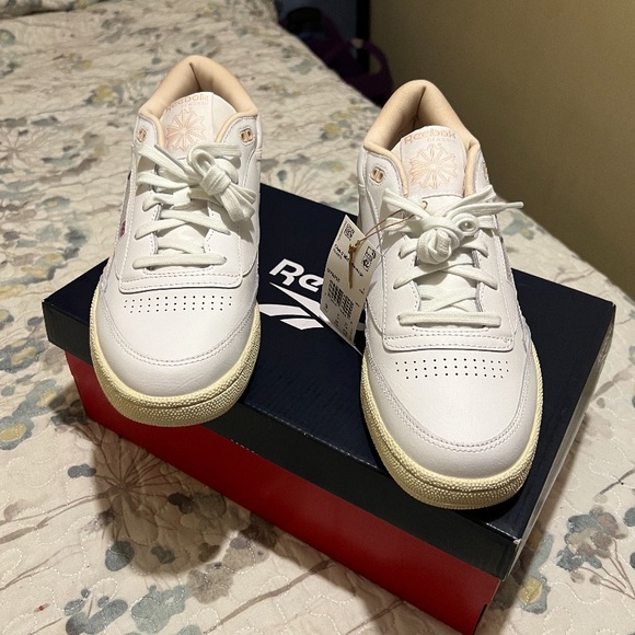 White Reebok Club C Mid ll Revenge Shoes - Picture 3 of 4